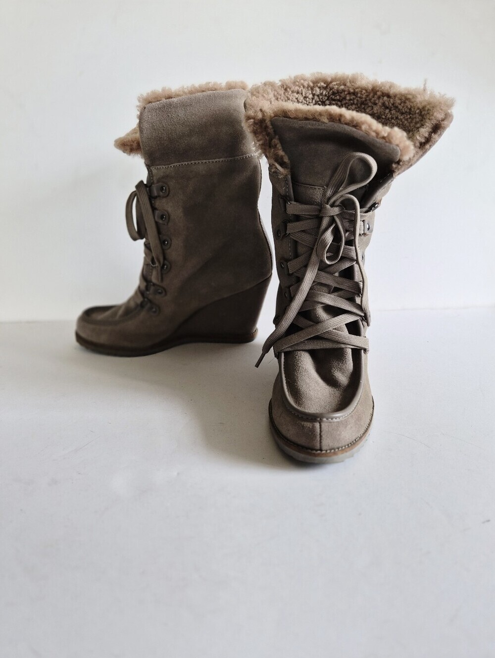 Charles David Taupe Gray Suede Lace Up Sherpa Boots Size 9.5 Boho Luxe - Picture 8 of 13